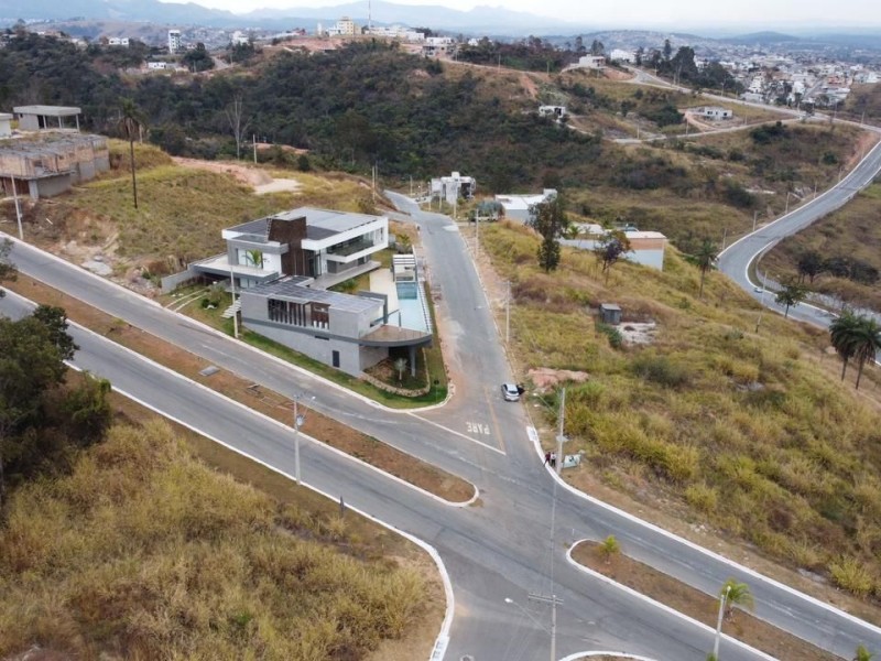 CHÁCARA EM CONDOMINIO FECHADO - VISTA DA LAGOA - SARZEDO - MG